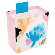 Hallmark Bolsa De Regalo Rosa Con Flores 15" - Farmacias Arrocha