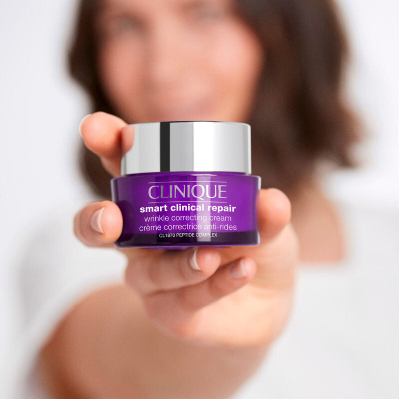 Clinique Crema Hidratante Smart Clinical Repair ™ Antiarrugas 50 ml - Farmacias Arrocha