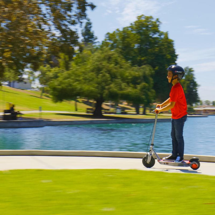 Razor Scooter Eléctrico E100 Black Label Gris/Rojo