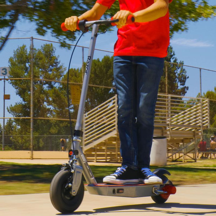 Razor Scooter Eléctrico E100 Black Label Gris/Rojo