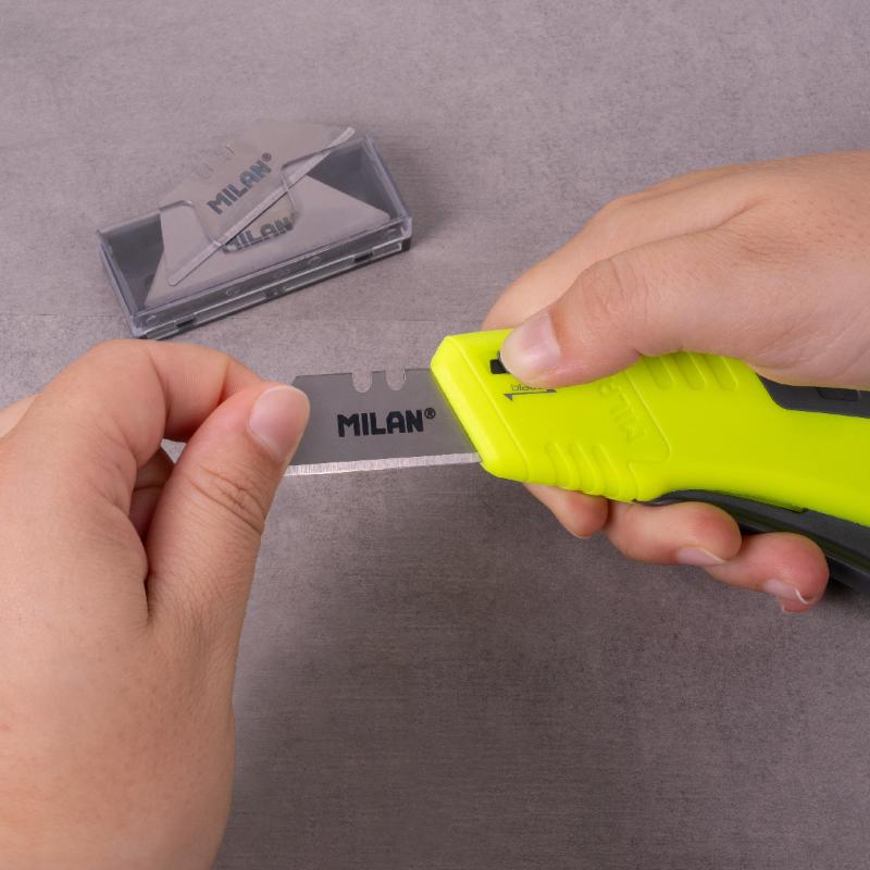 Milan Blister Cutter Compact Amarillo - Farmacias Arrocha