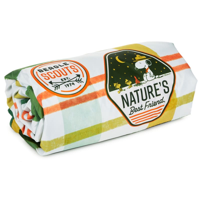 Hallmark Manta de picnic con bolsa Peanuts® Beagle Scouts - Farmacias Arrocha