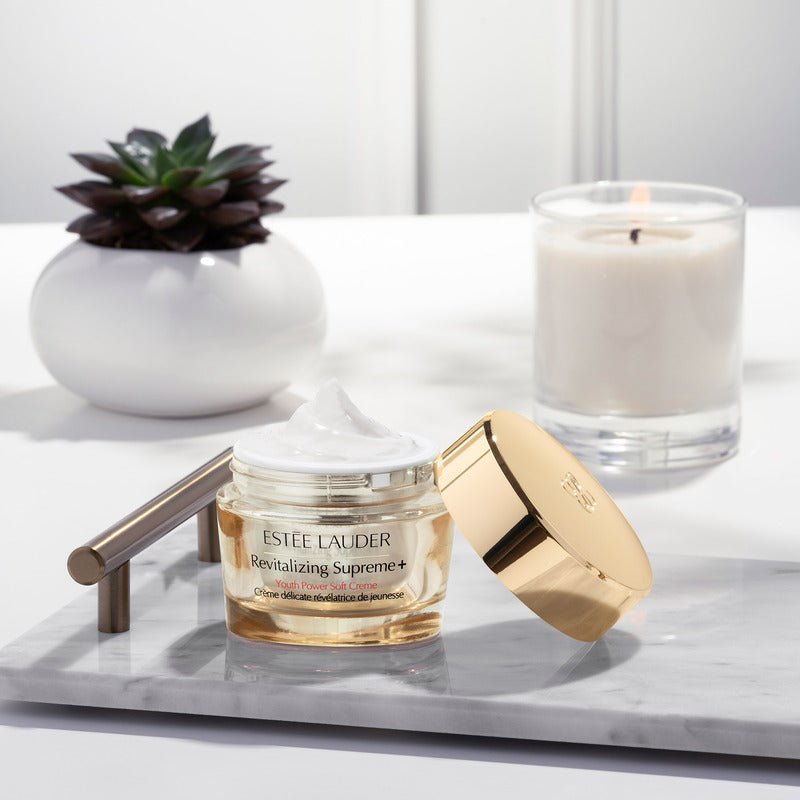 Estée Lauder Crema humectante Revitalizing Supreme+ Youth Power 50