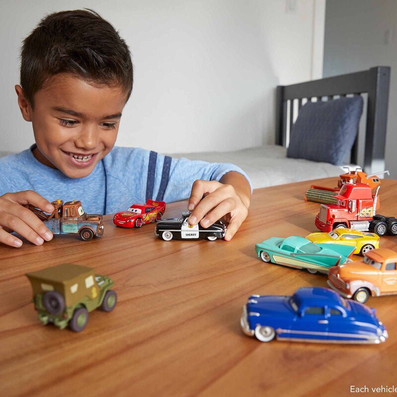 Cars De Disney Y Pixar Vehículo Escala 1:55 Personajes - Farmacias Arrocha