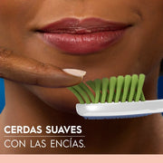 Cepillo de dientes Oral - B, Encías detox, cerdas extrasuaves Crisscross, 3 Unidades - Farmacias Arrocha