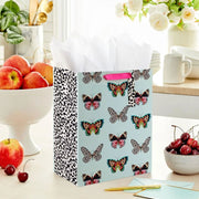 Hallmark Bolsa De Regalo Mariposas En Color Menta de 13" - Farmacias Arrocha