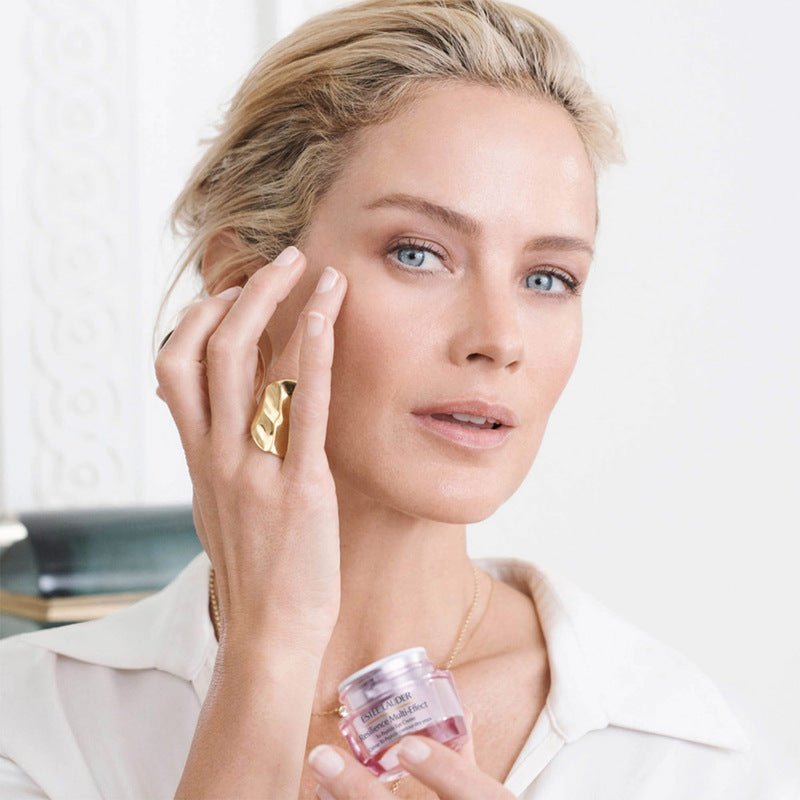 Estée Lauder Crema Contorno de ojos Resilience Multi - Effect Tri - Peptide 15 ml - Farmacias Arrocha