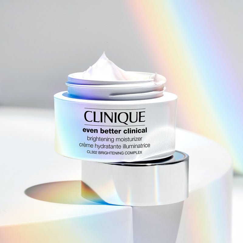 Clinique Crema Hidratante Even Better Clinical™ Antimanchas 15 ml - Farmacias Arrocha