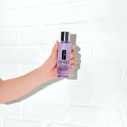 Clinique Líquido Desmaquillante Take The Day Off™ 125 ml - Farmacias Arrocha