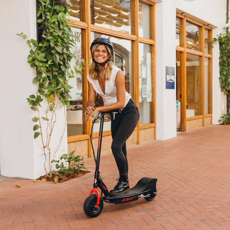 Razor Scooter Electrico E300Hd - Farmacias Arrocha