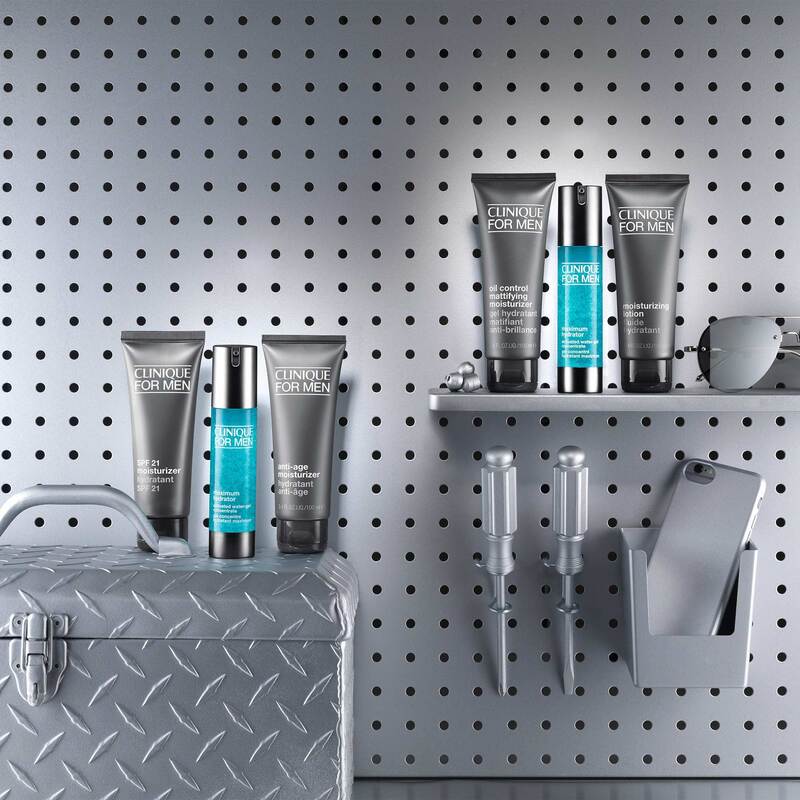 Clinique Crema Humectante Clinique For Men™ Antiedad 100 ml - Farmacias Arrocha