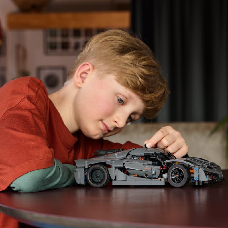 Lego - Technic Koenigsegg Jesko Absolut Grey Hypercar - Farmacias Arrocha