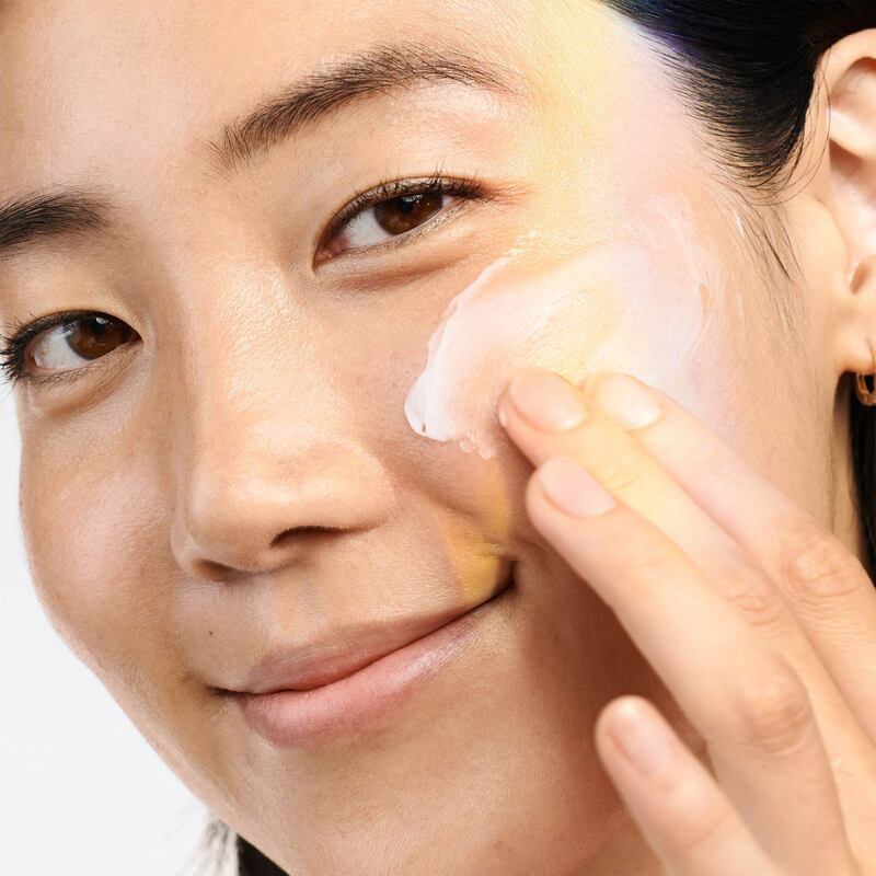 Clinique Crema Hidratante Even Better Clinical™ Antimanchas 15 ml - Farmacias Arrocha