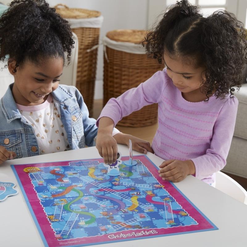 Hasbro Chutes and Ladders: Peppa Pig - Farmacias Arrocha