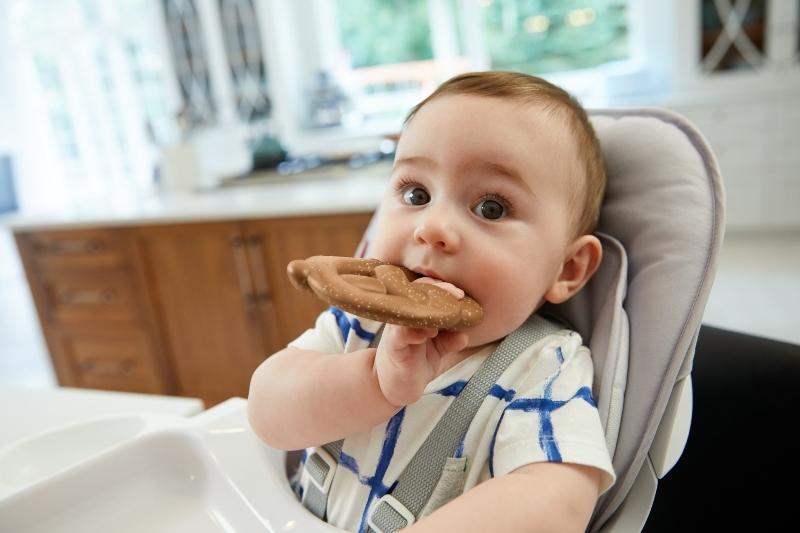 Fisher Price Mordedera para Bebés Pretzel - Farmacias Arrocha