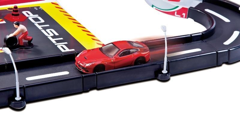 Bburago 1:43 Ferrari Racing Garage - Farmacias Arrocha